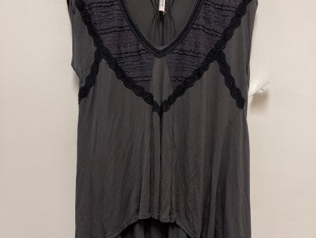 Top Short Sleeve By Free People In Grey, Size: S For Sale