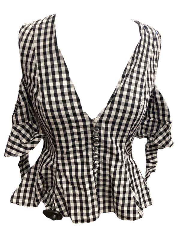 Top Short Sleeve By Clothes Mentor In Checkered Pattern, Size: S Online Hot Sale