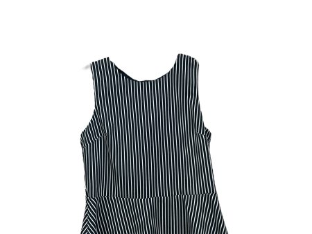 Top Sleeveless By Banana Republic In Striped Pattern, Size: 4 For Discount