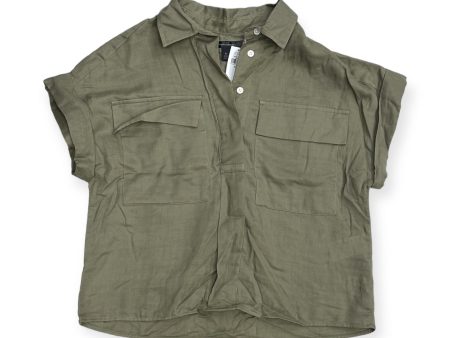 Top Short Sleeve By Banana Republic In Green, Size: Xs For Discount