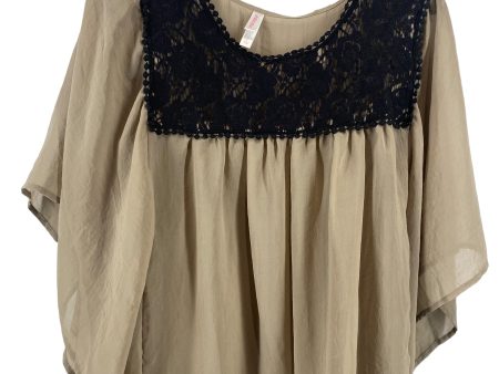 Top Short Sleeve By Xhilaration In Tan, Size: L Online Sale