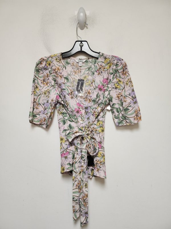 Top Short Sleeve By Express In Floral Print, Size: S Sale