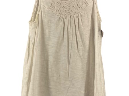 White Top Sleeveless Elle, Size M For Sale