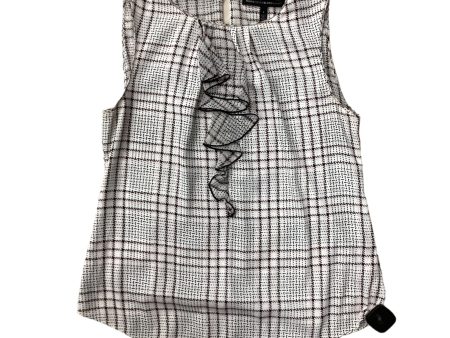 Top Sleeveless By White House Black Market In Black & White, Size: 4 on Sale