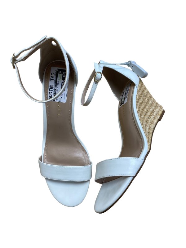 White Sandals Heels Wedge Kelly And Katie, Size 9.5 For Discount