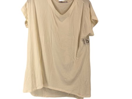 Top Short Sleeve By Clothes Mentor  Size: M Fashion