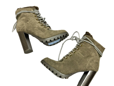 Boots Combat By Shoedazzle In Olive, Size: 8 on Sale